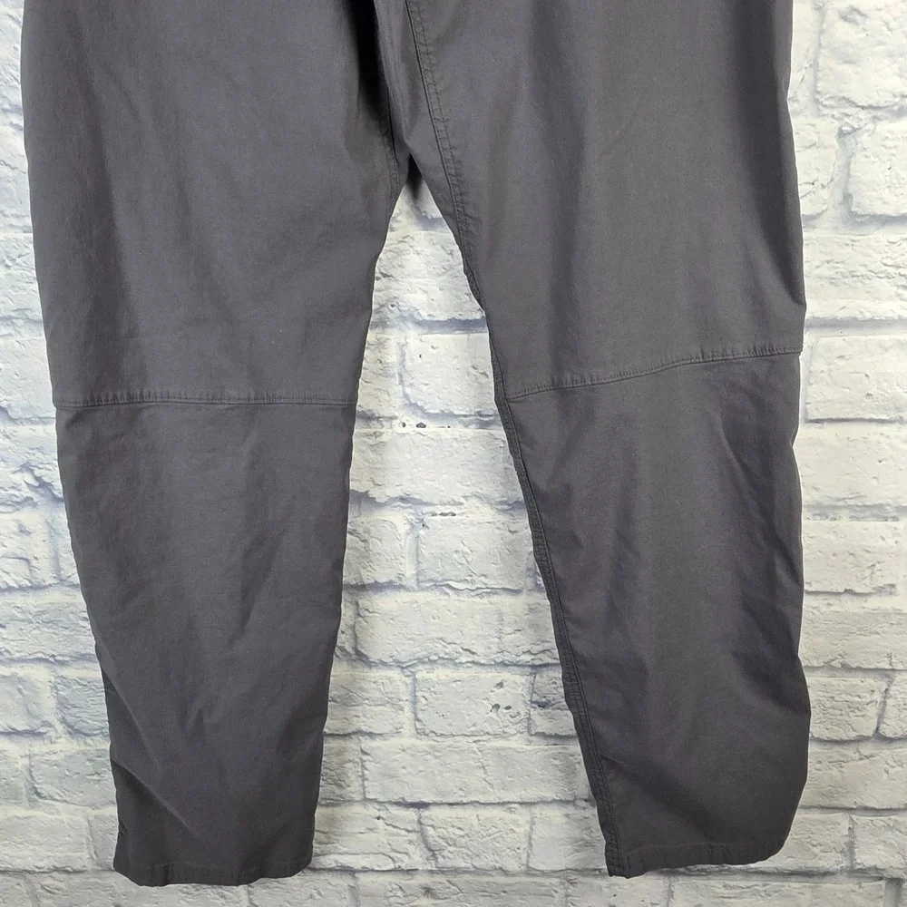 Oakley Men Regular Fit Outdoor Nylon Stretch Hiking Pants Charcoal Gray Sz 34X30